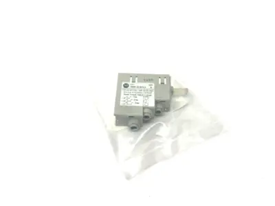 NEW ALLEN-BRADLEY SER. A MULTI-TAP LUG 3/6 WIRE 30A