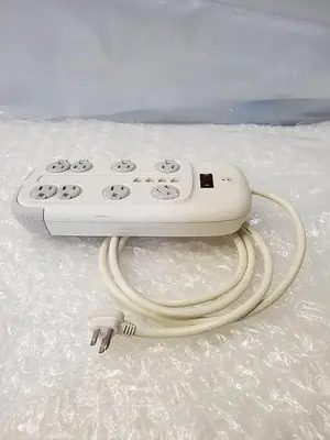 IIIWOODS 6954 A1 POWER OUTLET