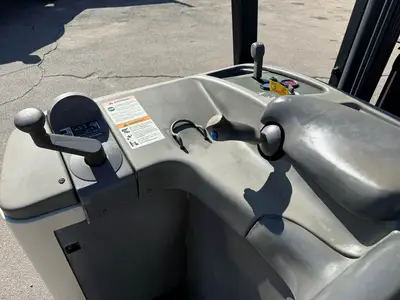 Used CROWN RC3020-30 Misc Forklifts Utah US | Global Remarketing #1285365