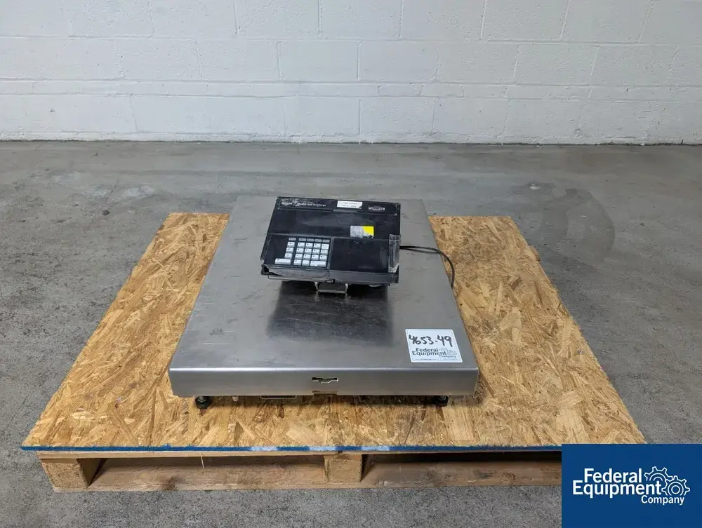 USED Mettler Toledo 23" x 31" Mettler-Toledo ID5 Floor Scale