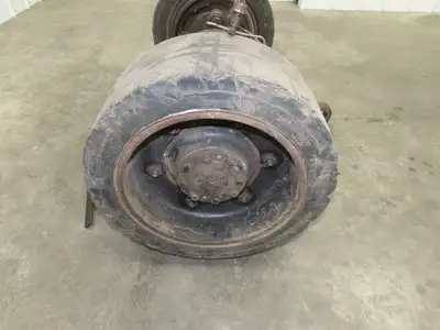 Hyster E60Z Forklift Dual-Wheel Drive Axle Assembly 6-Lug