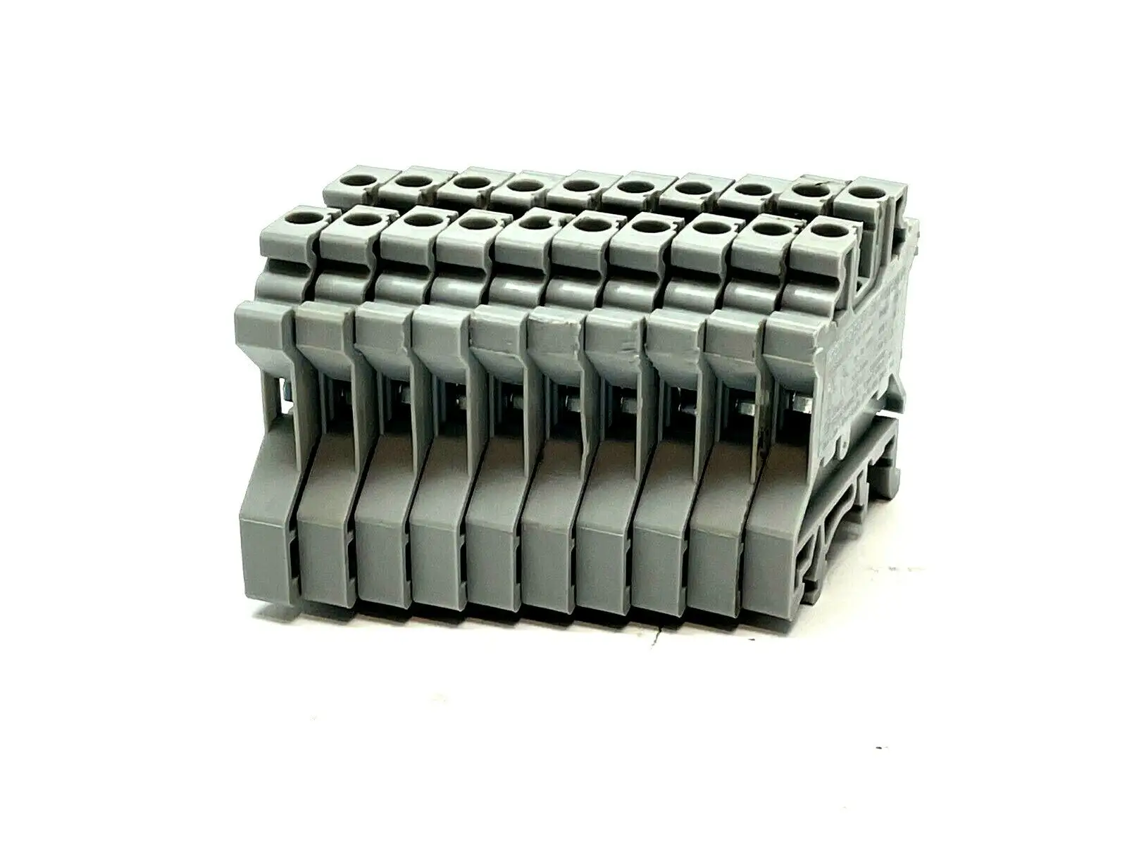 CTS4UN | Connectwell  Standard Feed Through Terminal Blocks 4mm LOT OF 10 - Used