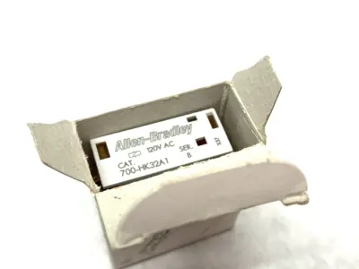 USED ALLEN BRADLEY SER. B MINIATURE CUBE RELAY, BLADE TYPE