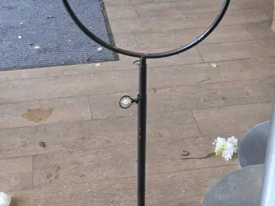 Adjustable Wreath / Basket Display Floor Stand