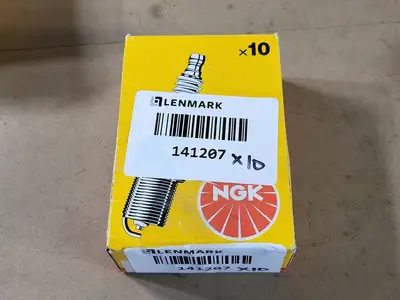 NEW NGK BR7HS-10