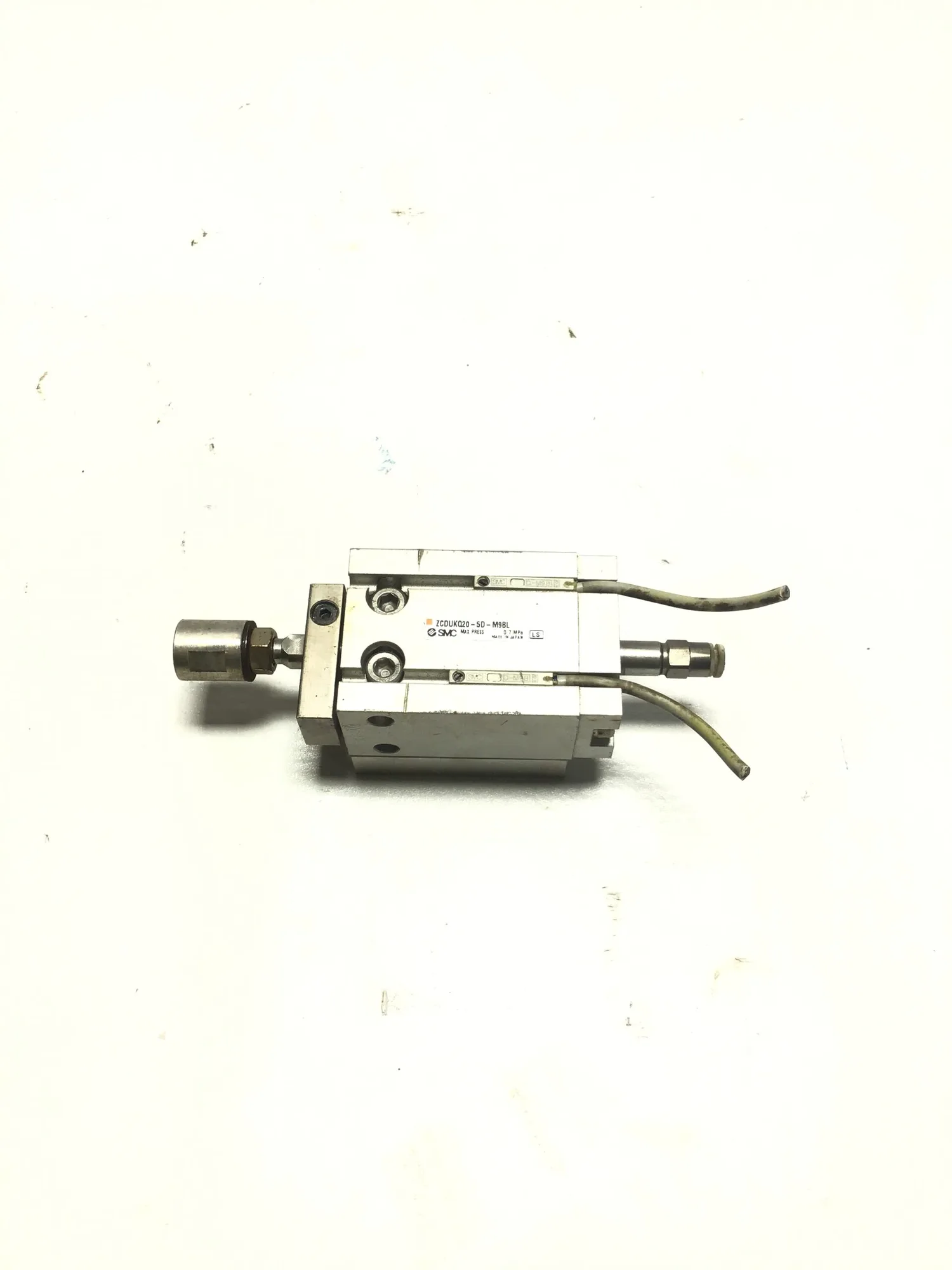 SMC ZCDUKQ20-5D-M9BL Pneumatic Cylinder Max Press 0.7MPa
