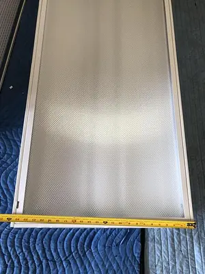 CEILING LIGHT  2ftx4ft