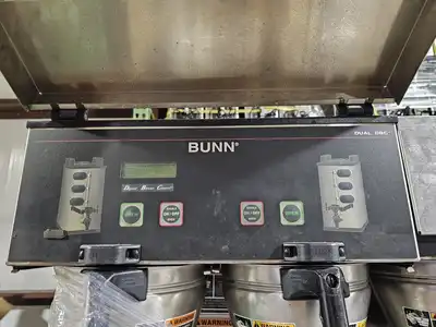 Used Bunn Wholesale lot of 4 Used Bunn 33500 Commercial Dual Soft Heat Coffee Brewers 220V JS Coffee Equipment Illinois US | Falcon Restaurant Supply #1375767