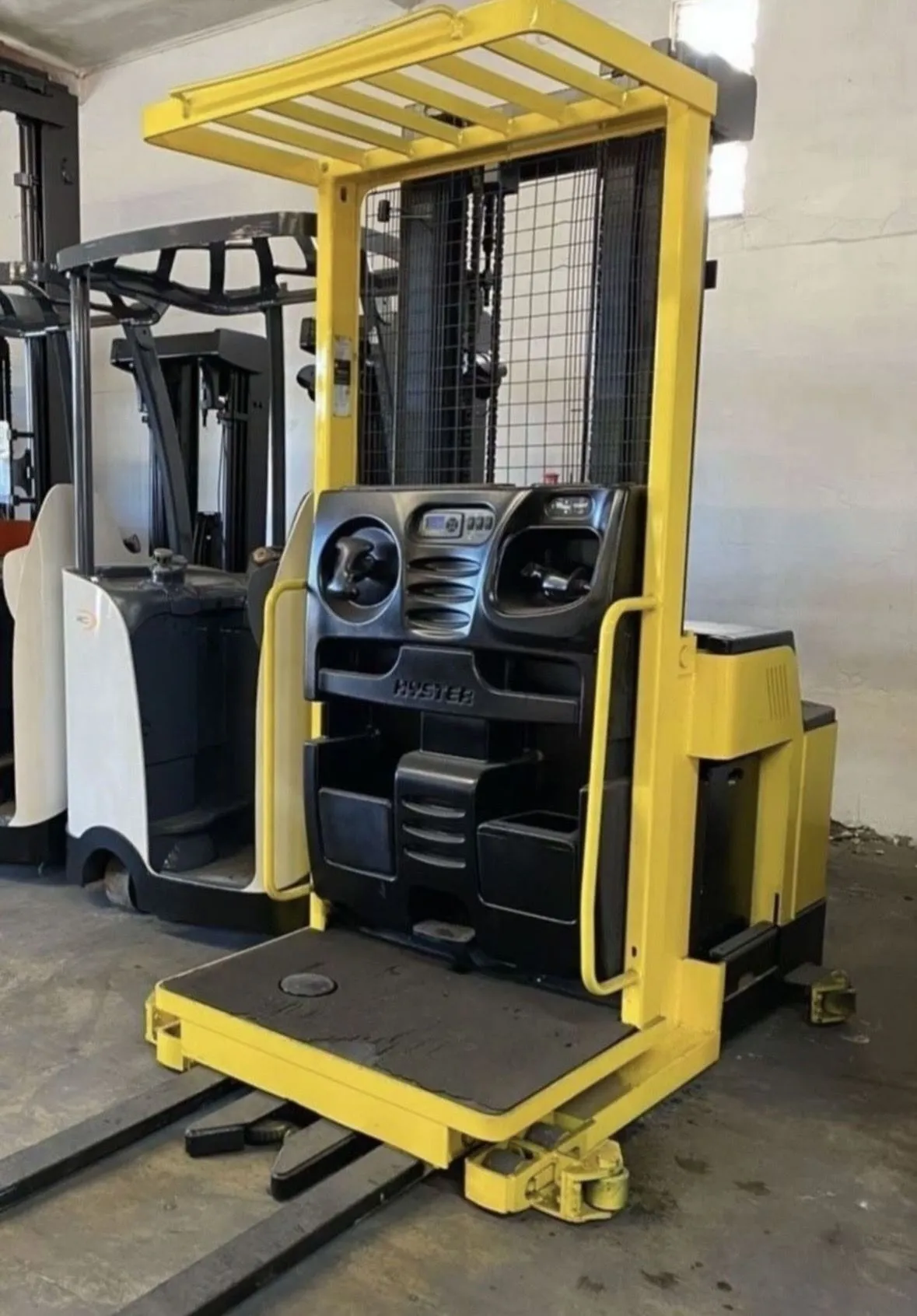 USED 2015 HYSTER R30XMS