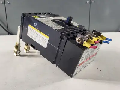 USED SQUARE D FHL36060