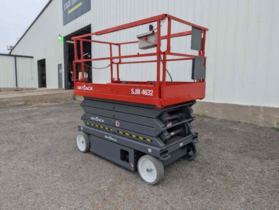 USED 2015 Skyjack SJ4632