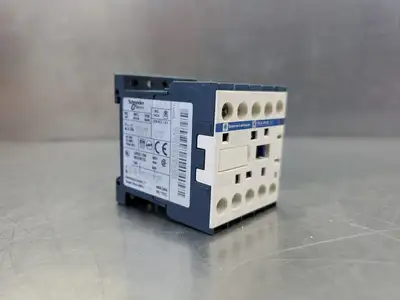 Schneider Electric LC1K0601F7 120-600V AC Contactor. 4B-35