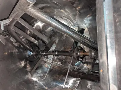 300 Gal. Dual Agitation Mix Tank