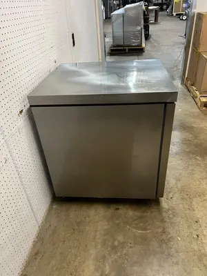 Used Hoshizaki Used 27" Hoshizaki UR27B Steelheart Series Stainless Undercounter Refrigerator - TH1 Undercounter Refrigerators Illinois US | Falcon Restaurant Supply #1374920
