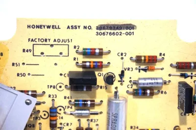 USED HONEYWELL 30676602-001 CONTROL BOARD 30676602001