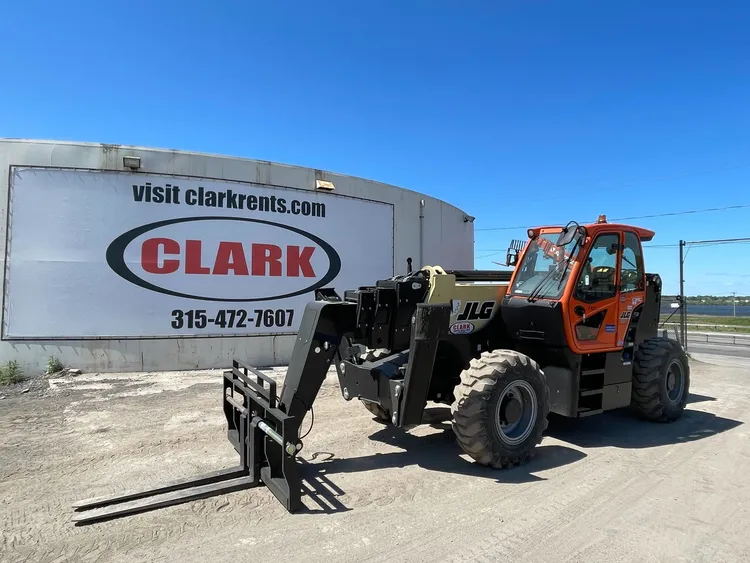 Used 2023 JLG 1075 Telehandlers New York US | Clark Equipment Rental & Sales 38 #95948