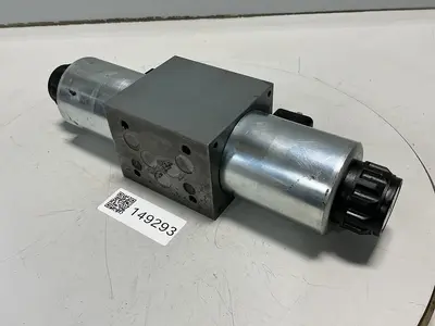 USED REXROTH 4WE10E67/32/CG24N9Z4/T08
