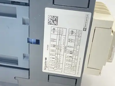 Used Schneider Electric Contactor 3-Pole 40A 480V 120V Coil PLC Contactors Michigan US | Maverick Industrial Sales #1401987