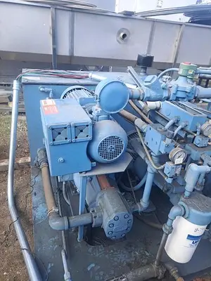 Press, Platen, Hydraulic, 300-Ton, 36” x 26” surface, 3000 PSI #S745387