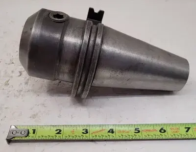 USED UNIVERSAL ENGINEERING 4611045 MOD 50