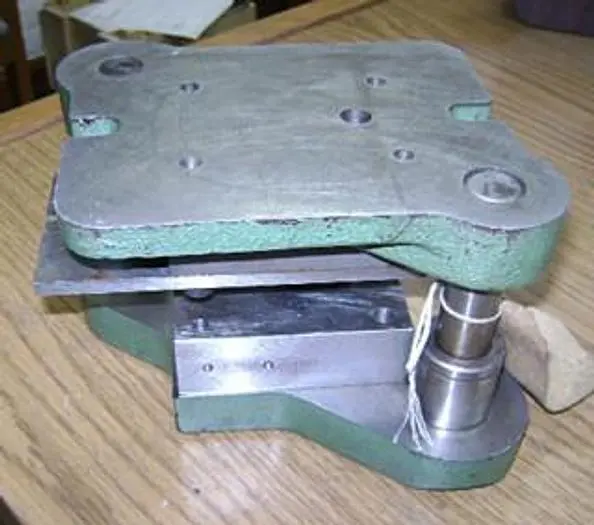 1993-390 Stamping Press Tool and Die Set to make Pig Back – Jewelry Pendant