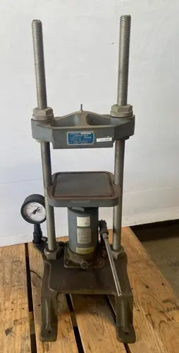 Used Carver 7585656587557776678686968 Miscellaneous Laboratory Equipment California US | Amiron Machinery #1048436