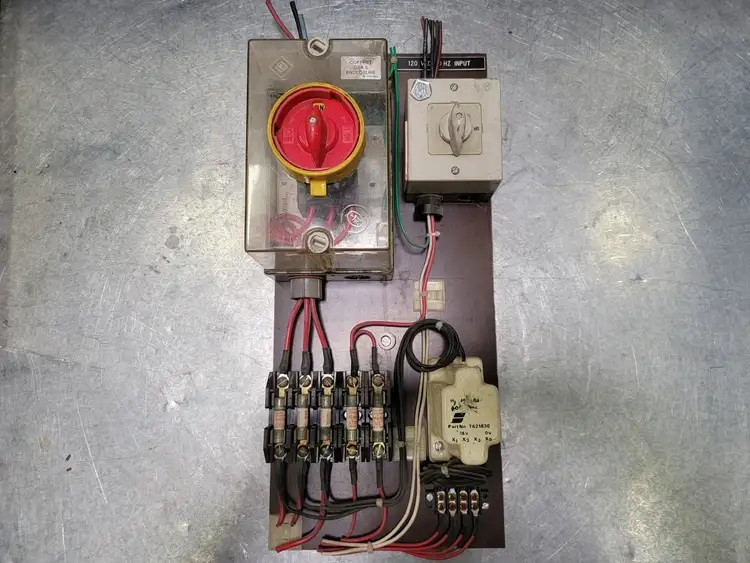 Used MOELLER SVB Switchgears British Columbia CA | Lenmark #242736