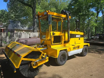 2011 ROSCO SweepPro Broom - Self-Propelled | Mid South Machinery (1)