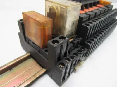 Used SCHRACK _UNKNOWN_ Relays & Switches | Arrow Industrial #639642
