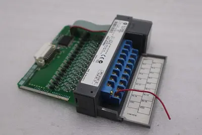 ALLEN BRADLEY AB 1746-IV16 / C SLC 500 DC 16 Point Input Module STK K-3952