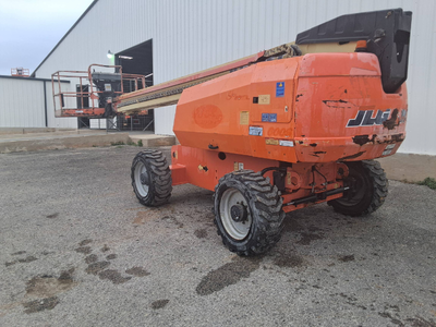 USED 2015 JLG 600S