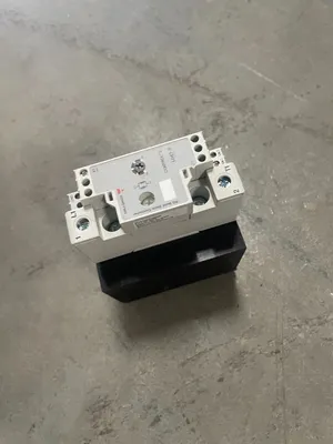 CARLO GAVAZZI Solid State Relay RGC1P60K62ED @1E