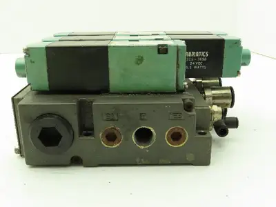 Numatics 082SS415M046P61  3-Station Flexiblock Manifold 24VDC Solenoid Valves