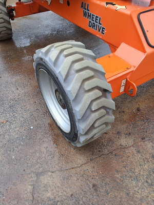 USED 2013 JLG M600JP