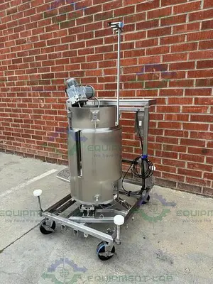 USED THERMO HYCLONE STAINLESS STEEL JACKETED SINGLE USE 100L BIOREACTOR