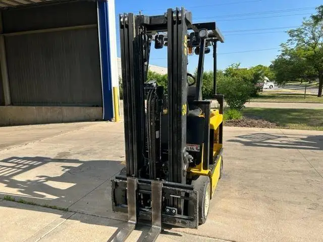 Used 2016 YALE ERC050VG Misc Forklifts Illinois US | Somerset Equipment Sales #1543002