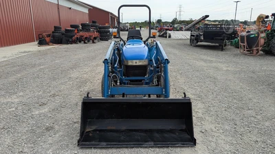 USED 1999 NEW HOLLAND TC33D