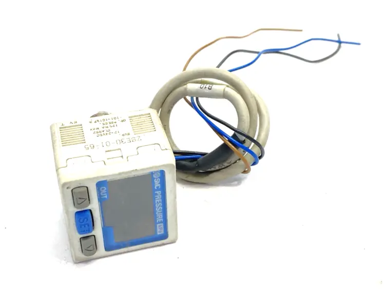 Used SMC Digital Vacuum Pressure Switch 12-24VDC Pressure Switches Michigan US | Maverick Industrial Sales #1398903