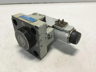 USED VICKERS DG4V-3S-7A-M-U-HL7-60-EN490