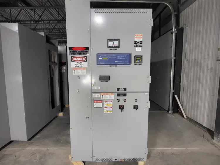 Used 2002 FEDERAL PIONEER _UNKNOWN_ Switchgears British Columbia CA | Lenmark #835515
