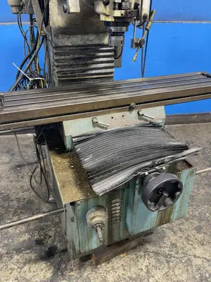 Used SWI TRAKTRM Vertical Mills Ohio US | HGR 24 #998350