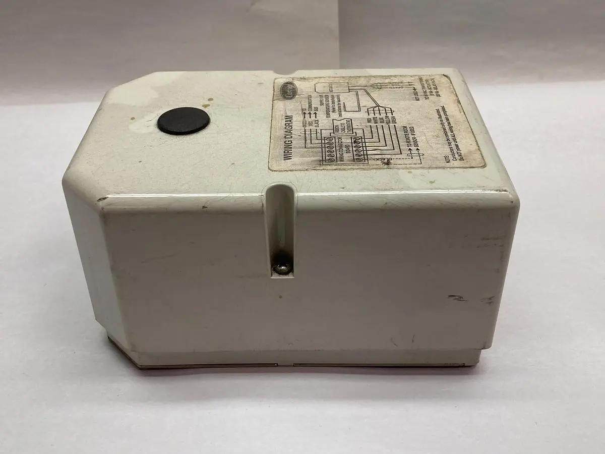 USED UNITED TECHNOLOGIES 33CSDCA090
