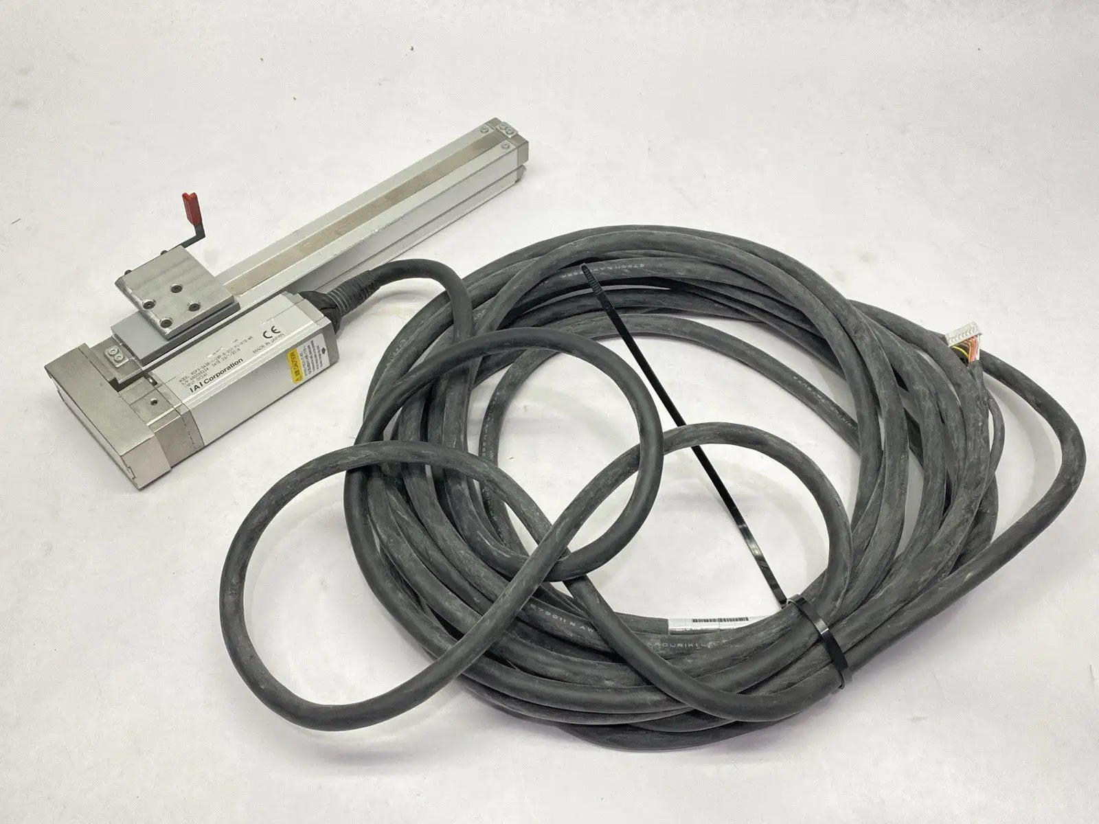 USED IAI ROBO CYLINDER 200MM STROKE W/ CB-PCS-MPA100