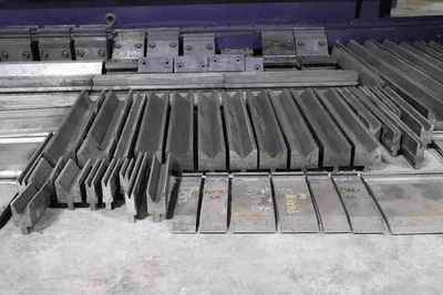 2007 BYSTRONIC Expert 320 / 4100 Press Brakes | SNL Machine Trader LLC (6)