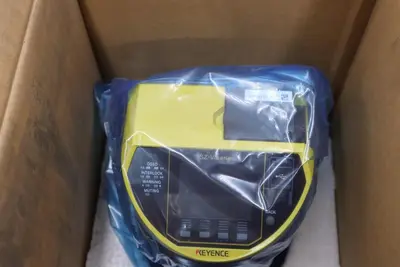 Keyence SZ-V04 Safety Laser Scanner - NEW IN BOX - STOCK GF67