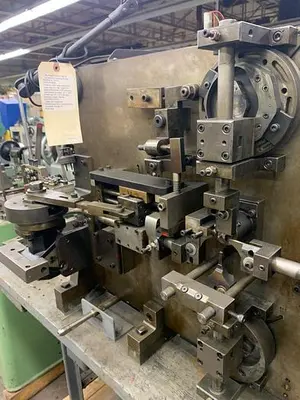 8329-145 GoldPro Vertical Four-Slide #2 Wire Forming Machine Produces 4.76 mm. O.D. Ring