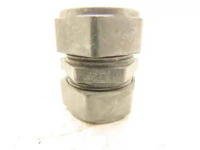 Regal 612  3/4" EMT Conduit Compression Coupling Concrete Rain Tight Lot of 125