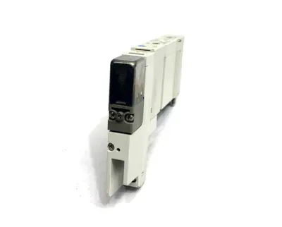 SY3100-5U1 | SMC  Solenoid Valve MISSING PLASTIC COVER - Used