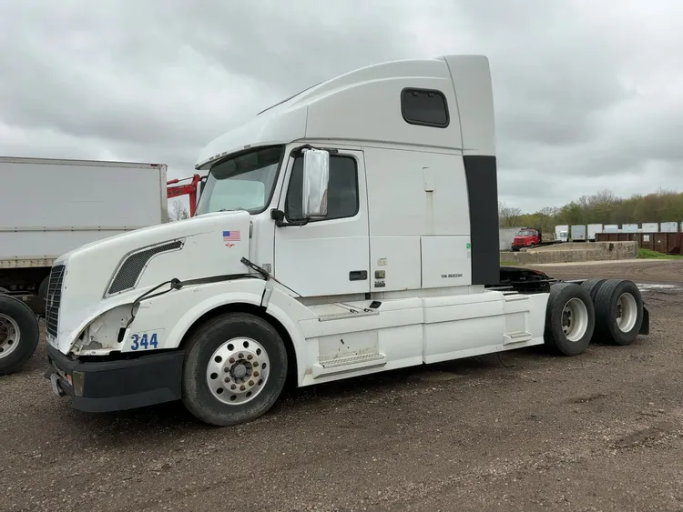 Used 2008 VOLVO VNL Conventional trucks Michigan US | Miedema Asset Management Group #1474574