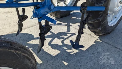 USED 1986 FORD 1710